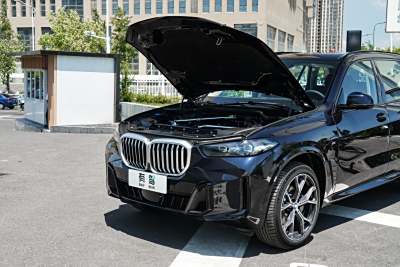2025款 xDrive 30Li 尊享型M運動曜夜套裝-外觀-圖片-有駕