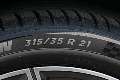 2025款 xDrive 30Li 尊享型M運動曜夜套裝-外觀-圖片-有駕