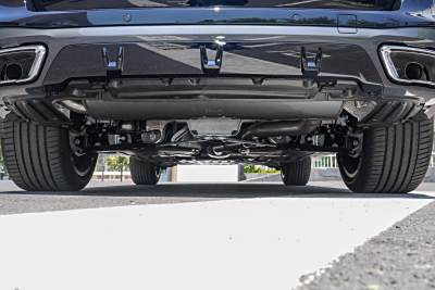 2025款 xDrive 30Li 尊享型M運動曜夜套裝-外觀-圖片-有駕