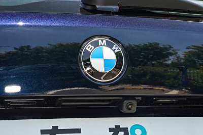 2025款 xDrive 30Li 尊享型M運動曜夜套裝-外觀-圖片-有駕