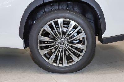 2026款 2.5L智能電混雙擎四驅尊貴版 7座-外觀-圖片-有駕 2026款 2.5L智能電混雙擎四驅尊貴版 7座-外觀-圖片-有駕