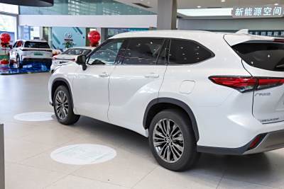 2026款 2.5L智能電混雙擎四驅尊貴版 7座-外觀-圖片-有駕 2026款 2.5L智能電混雙擎四驅尊貴版 7座-外觀-圖片-有駕