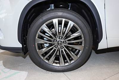 2026款 2.5L智能電混雙擎四驅尊貴版 7座-外觀-圖片-有駕 2026款 2.5L智能電混雙擎四驅尊貴版 7座-外觀-圖片-有駕