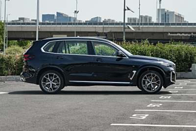 2025款 xDrive 30Li 尊享型M運動套裝-外觀-圖片-有駕