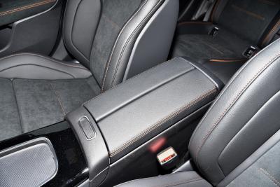 2024款 AMG CLA 45 S 4MATIC+ 燃擎当道特别版-内饰-图片-有驾
