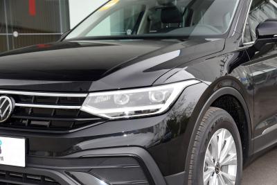 2024款 出众款 300TSI 自动两驱龙腾版-外观-图片-有驾