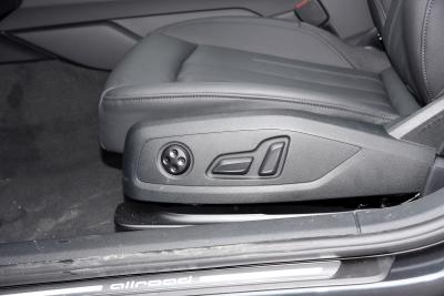 Audi A4(Import) Пространство 4