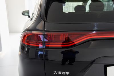 2023款 560km 四驱尊享版-外观-图片-有驾