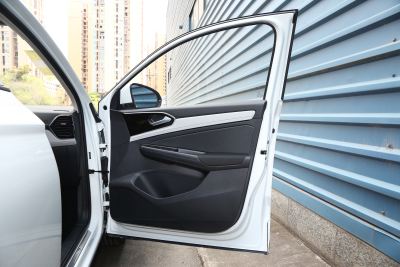 2024款 280TSI 手动先锋版-空间-图片-有驾