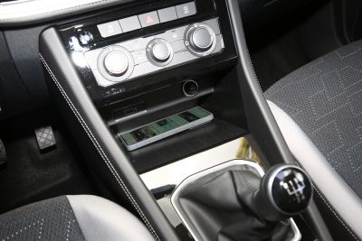 2024款 280TSI 手动先锋版-空间-图片-有驾
