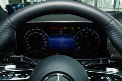 2024款 GLC 260 4MATIC 轿跑SUV-内饰-图片-有驾