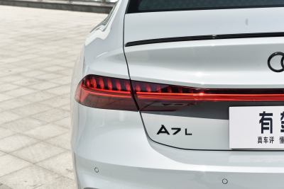 2024款 45 TFSI quattro RS 套件竞速版-外观-图片-有驾 2024款 45 TFSI quattro RS 套件竞速版-外观-图片-有驾