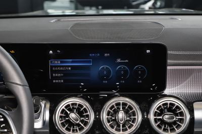 2024款 EQB 350 4MATIC-内饰-图片-有驾