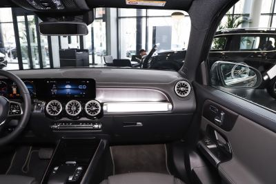 2024款 EQB 350 4MATIC-内饰-图片-有驾