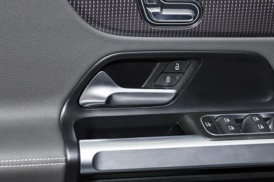 2024款 EQB 350 4MATIC-内饰-图片-有驾
