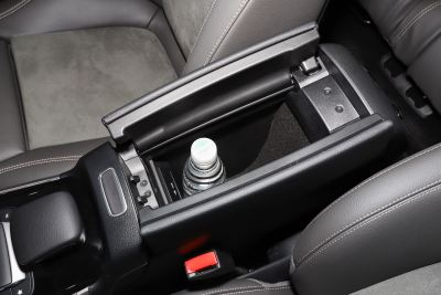 2024款 EQB 350 4MATIC-内饰-图片-有驾