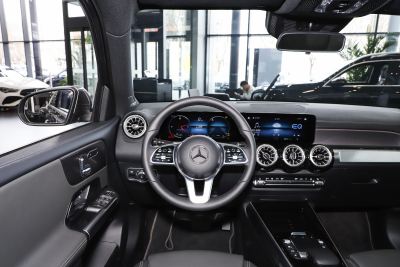 2024款 EQB 350 4MATIC-内饰-图片-有驾