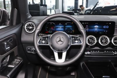 2024款 EQB 350 4MATIC-内饰-图片-有驾