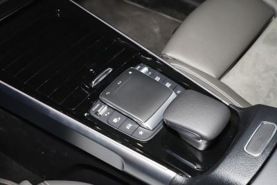 2024款 EQB 350 4MATIC-内饰-图片-有驾