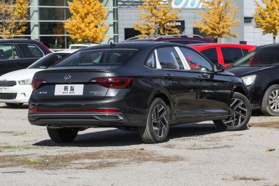 2026款 3000万辆甄选款 300TSI DSG 超越版-外观-图片-有驾