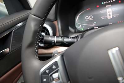 2021款 1.5T 两驱智先锋-内饰-图片-有驾