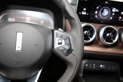 2021款 1.5T 两驱智先锋-内饰-图片-有驾