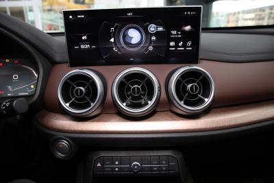 2021款 1.5T 两驱智先锋-内饰-图片-有驾