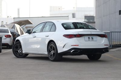 Mercedes-Benz E-Class (Import) Экстерьер 7