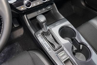 2025款 240TURBO CVT 智趣Pro-内饰-图片-有驾