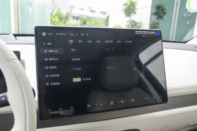 2023款 四驱超混旗舰七座版-内饰-图片-有驾