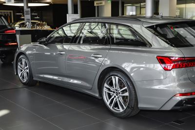 2024款 Avant 先锋派 45 TFSI 臻选动感型-外观-图片-有驾