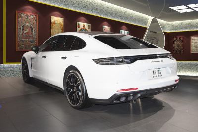 2023款 Panamera 4S E-Hybrid 行政加长版 2.9T-外观-图片-有驾