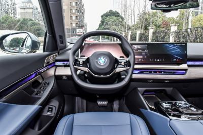 2025款 530Li 尊享型 豪华套装-内饰-图片-有驾