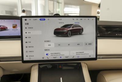 2024款 纯电 Ultra 四驱旗舰版-内饰-图片-有驾