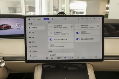 2024款 纯电 Ultra 四驱旗舰版-内饰-图片-有驾