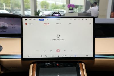 2024款 纯电 Ultra 四驱旗舰版-内饰-图片-有驾