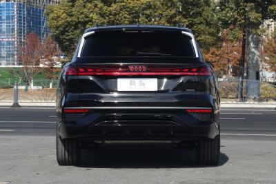 2024款 50 TFSI quattro 黑武士版 6座-外观-图片-有驾