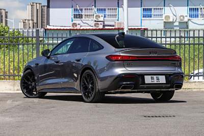 2026款 TFSI 150kW 智领quattro型-外观-图片-有驾