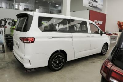 2025款 401km 尊贵版 7座-外观-图片-有驾