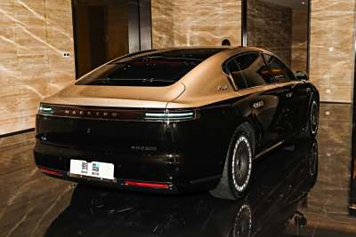 2025款 增程 星辉行政版 4座-外观-图片-有驾