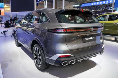 2025款 第四代 UItra 2.0T 新蓝鲸 擎云型-外观-图片-有驾