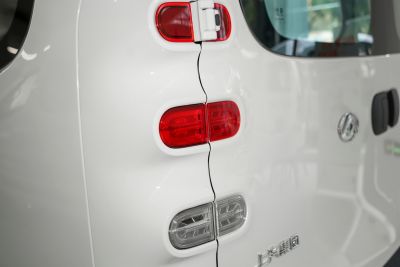 2025款 低顶 多功能版 50kWh-外观-图片-有驾