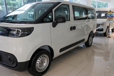 2025款 低顶 多功能版 50kWh-外观-图片-有驾