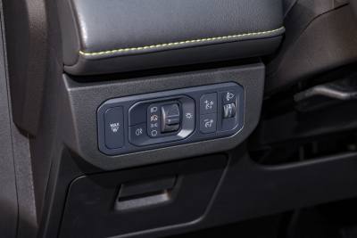 2025款 2.0T EcoBoost E 混动 运动版-内饰-图片-有驾