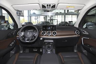2021款 1.5T 两驱颜先锋-内饰-图片-有驾