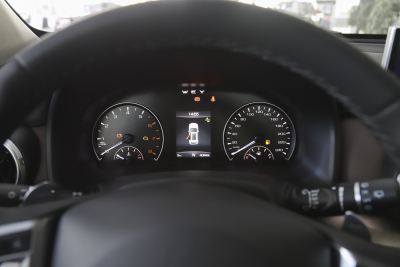 2021款 1.5T 两驱颜先锋-内饰-图片-有驾