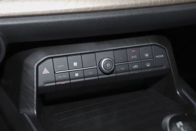 2021款 1.5T 两驱颜先锋-内饰-图片-有驾