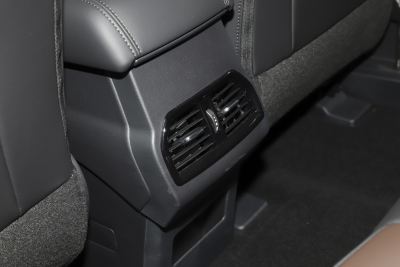 2021款 1.5T 两驱颜先锋-内饰-图片-有驾