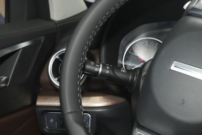 2021款 1.5T 两驱颜先锋-内饰-图片-有驾