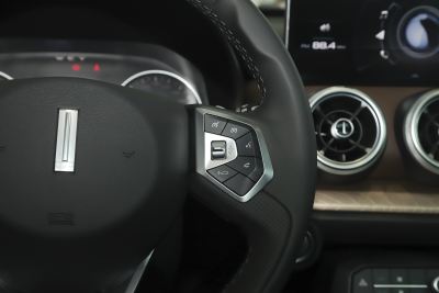 2021款 1.5T 两驱颜先锋-内饰-图片-有驾